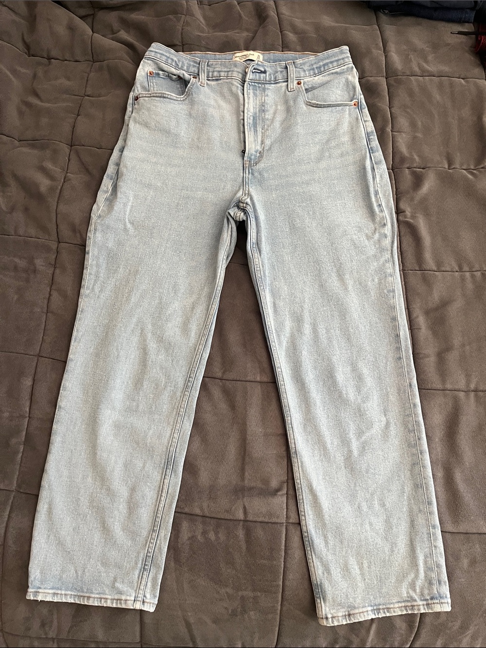 Abercrombie & Fitch Curve Love The Ankle Straight Ultra High Rise Jeans 31